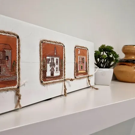 Soleado A Un Paseo De La Catedral Saint-Jacques-de-Compostelle