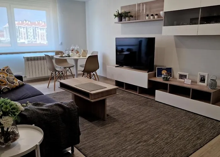 Soleado A Un Paseo De La Catedral *