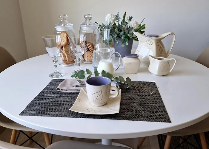 Soleado A Un Paseo De La Catedral Apartman *