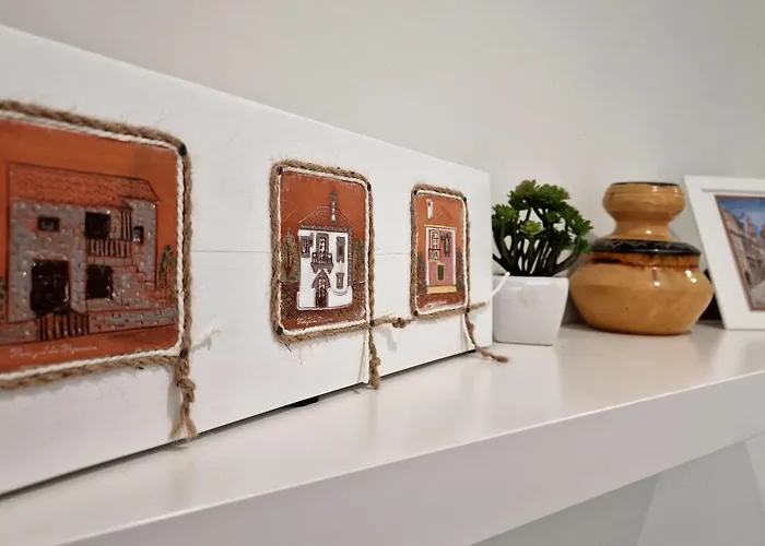 Soleado A Un Paseo De La Catedral Santiago de Compostela